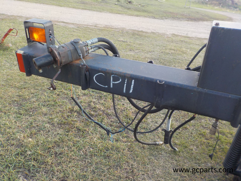 MACDON 801 ADAPTOR (TV140-145)